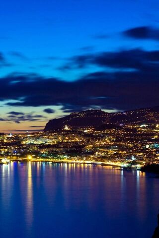 Twilight Over Urban Splendor 🌆✨