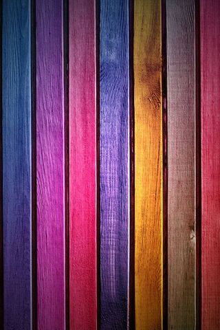 Vibrant Wooden Palette 🎨🌈