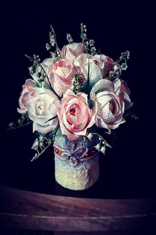Crafted Elegance: A Floral Delight 🌸✨