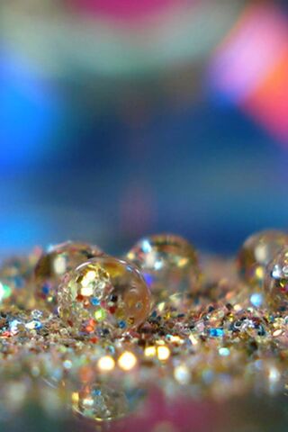 Sparkling Dreams: A Glimpse into Golden Glitter ✨