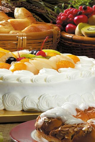 Delightful Cake Extravaganza 🍰✨