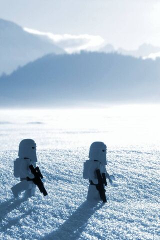 Snowy Adventures of the Troopers ❄️🚶