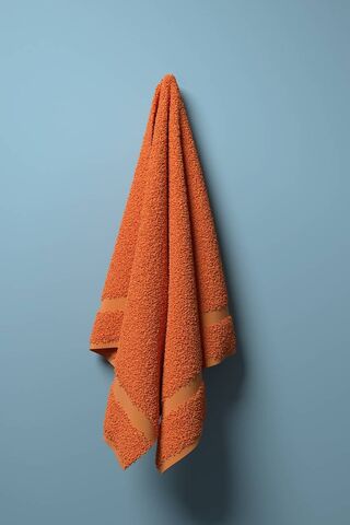 Vibrant Touch: The Asciugamani Delight 🧺✨
