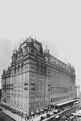 The Timeless Elegance of The Waldorf Astoria 🏨✨