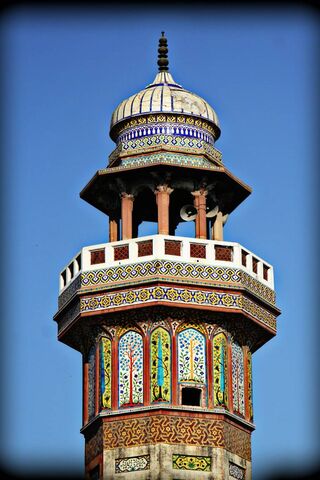 Majestic Tower: A Testament to Architectural Brilliance 🏰✨