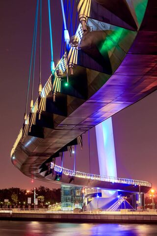Eternal Elegance: The Infinite Bridge 🌉✨