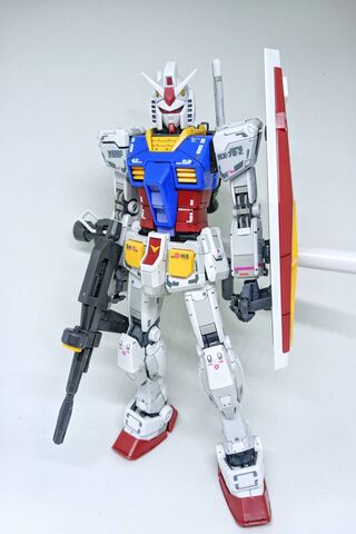 The Iconic Gundam RX-78: A Mecha Marvel! 🤖✨