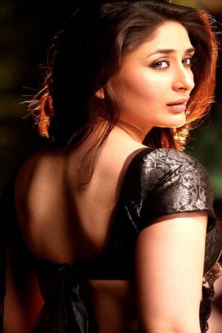 Kareena's Glamorous Guard: A Stunning Portrait