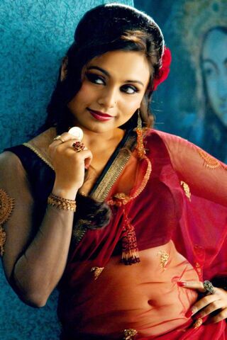 Elegance in Tradition: The Allure of Rani Mukherjee