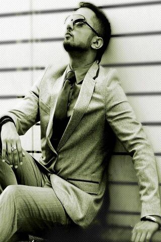 The Stylish Vibe of Yo Yo Honey Singh 🎤✨