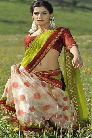 Samantha Spicy: A Dance of Colors