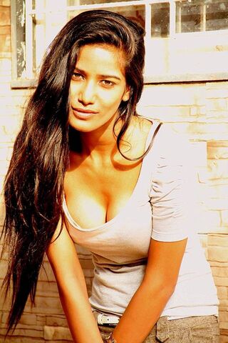 Poonam Pandey