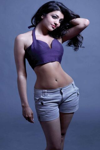 Kajal Agarwal: Glamour in Focus ✨