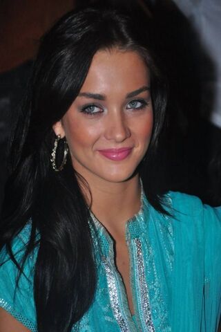 Amy Jackson: A Glimpse of Glamour ✨