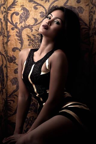 Glamour in Shadows: The Allure of Hot Beauty Angels ✨