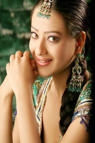 Madalasa Sharma: A Glimpse of Grace and Charm ✨