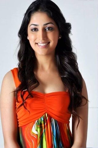 Yami Gautam Wallpaper - Download to your mobile from PHONEKY