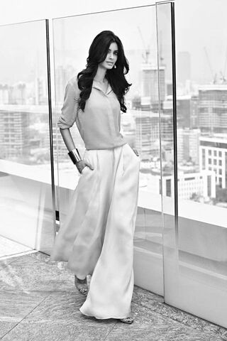 Elegance in Monochrome: Diana Penty's Chic Style
