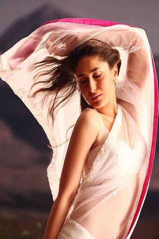 Kareena: Elegance in Motion 🌸✨