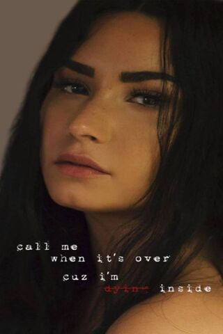 Demi Lovato: A Glimpse of Vulnerability 🌟