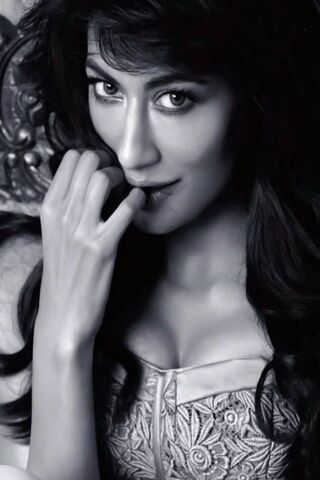 Elegance in Monochrome: The Allure of Chitrangada Singh