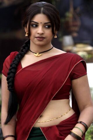 Elegant Charm: The Allure of Hot Richa