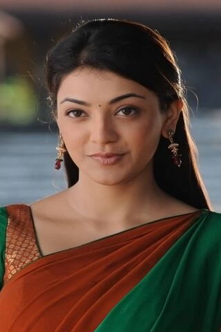 Elegance in Tradition: Kajal Agarwal Shines in a Classic Saree