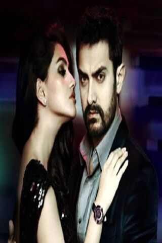 Intense Moments: Aamir Khan in the Spotlight 🎬✨