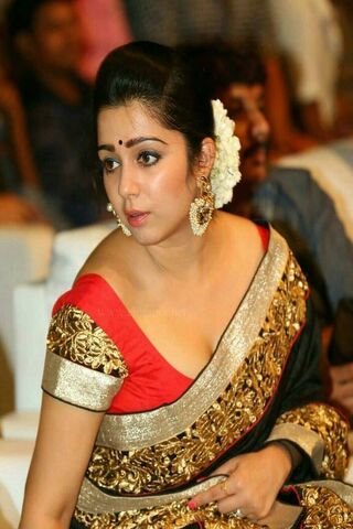 Elegance in Tradition: Charmi Kaur's Stunning Saree Look