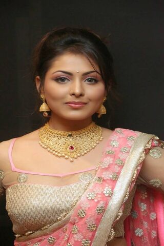 Madhu's Radiant Elegance ✨