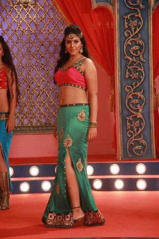 Anjali: A Dazzling Dance of Colors 🌟