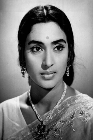 When Nutan was told she was an ugly child mother Shobhana comforted her   Bollywood  Hindustan Times