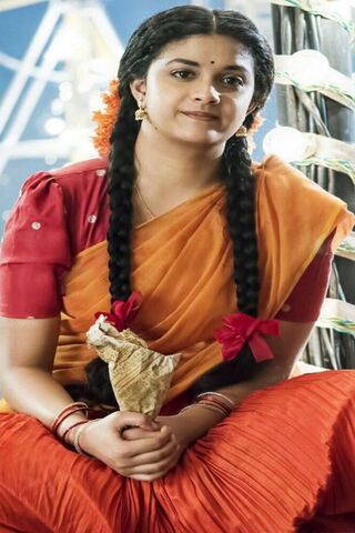 Keerthy Suresh: A Glimpse of Grace and Tradition 🌼