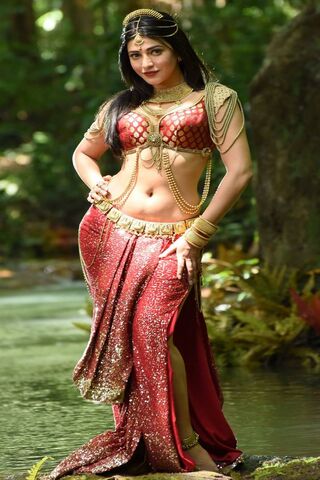 Enchanting Elegance: A Dance of Nature and Beauty 🌿✨