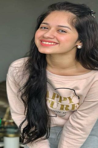 Radiant Smiles: The Charm of Jannat Zubair 🌟