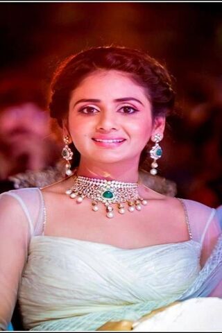 Elegance Personified: The Charm of Paarul Yadav ✨