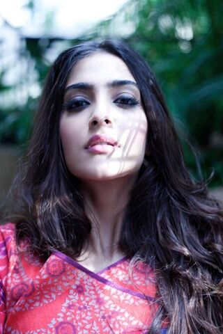 Elegance in Every Frame: A Glimpse of Sonam Kapoor