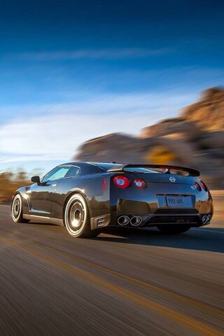 Nissan GT-R: The Ultima..
