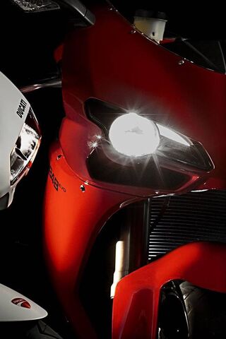 Ducati 848 Evo: The Red Rocket of the Track! 🏍️🔥