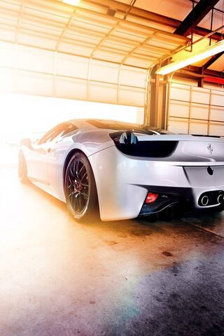 Dream Machine: Ferrari ..