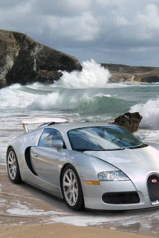 Elegance Meets Power: The Bugatti Veyron on the Shore 🌊🚗