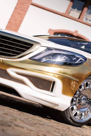 Gleaming Luxury: The Gold S-Class Experience ✨🚗
