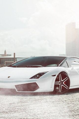 Lamborghini Gallardo: The Icon of Italian Performance 🚗✨