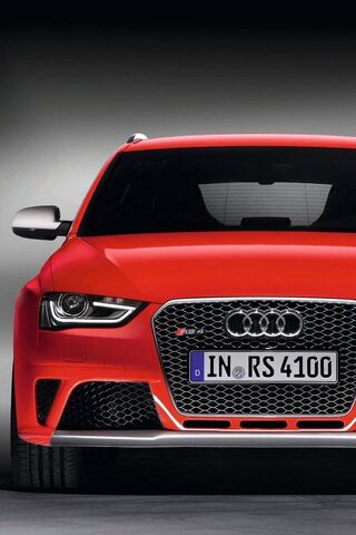 The Bold Audi RS4 Avant: A Masterpiece of Performance 🚗🔥