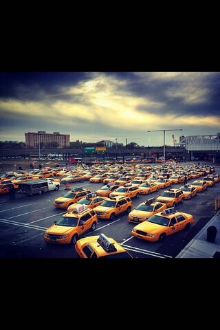 Yellow Cab Chaos 🚖🌆