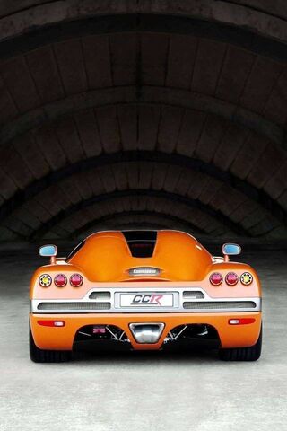Unleashing Power: The Koenigsegg CCR 🚗💨