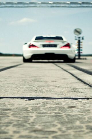 Revving Up the Mazda RX-8: A Sports Car Icon 🚗💨