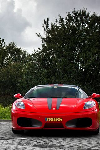 Ferrari California: The Icon of Italian Elegance 🚗🇮🇹