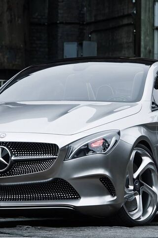 Sleek Elegance: The Mercedes-Benz Experience 🚗✨