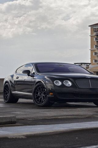 Elegance on Wheels: The Bentley Continental